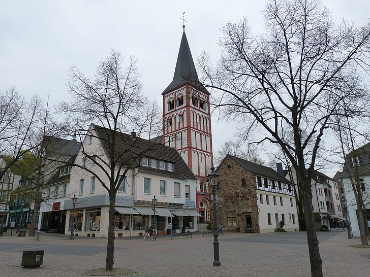 Siegburg Tyskland, kyrkan, utrymme, marknaden, vinter, Kahl, tornet