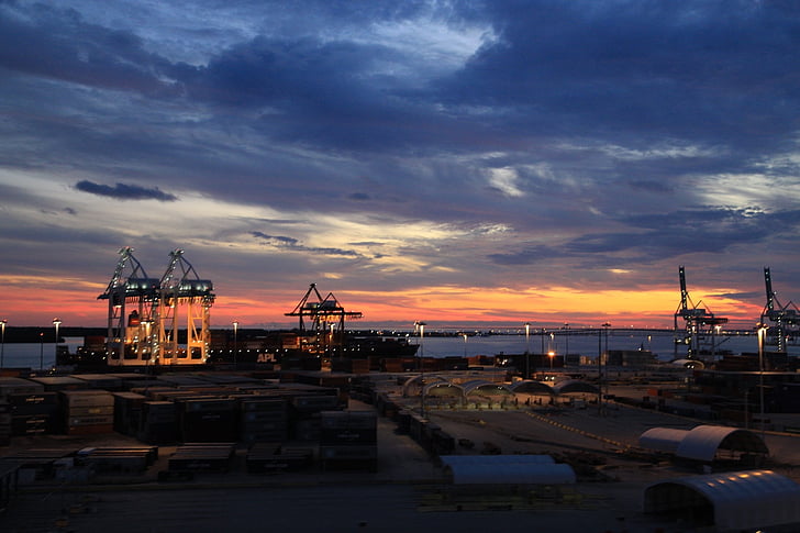 port, Crane, solnedgang