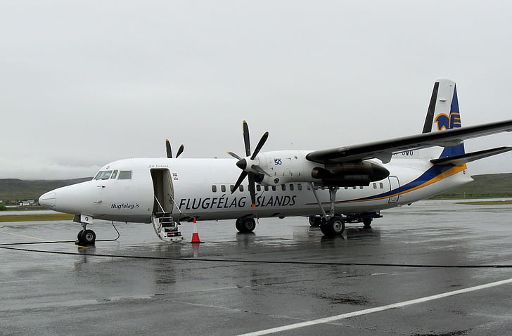Air iceland, Fokker, propeller vliegtuig, IJsland, Luchthaven, grond service, vliegtuig