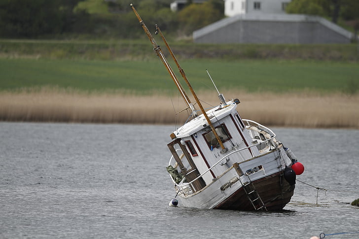 boat, wreck, sunken, shipwrecked