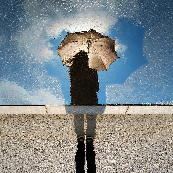 reflectie, silhouet van de vrouw, paraplu, silhouet, vrouw, water, zon
