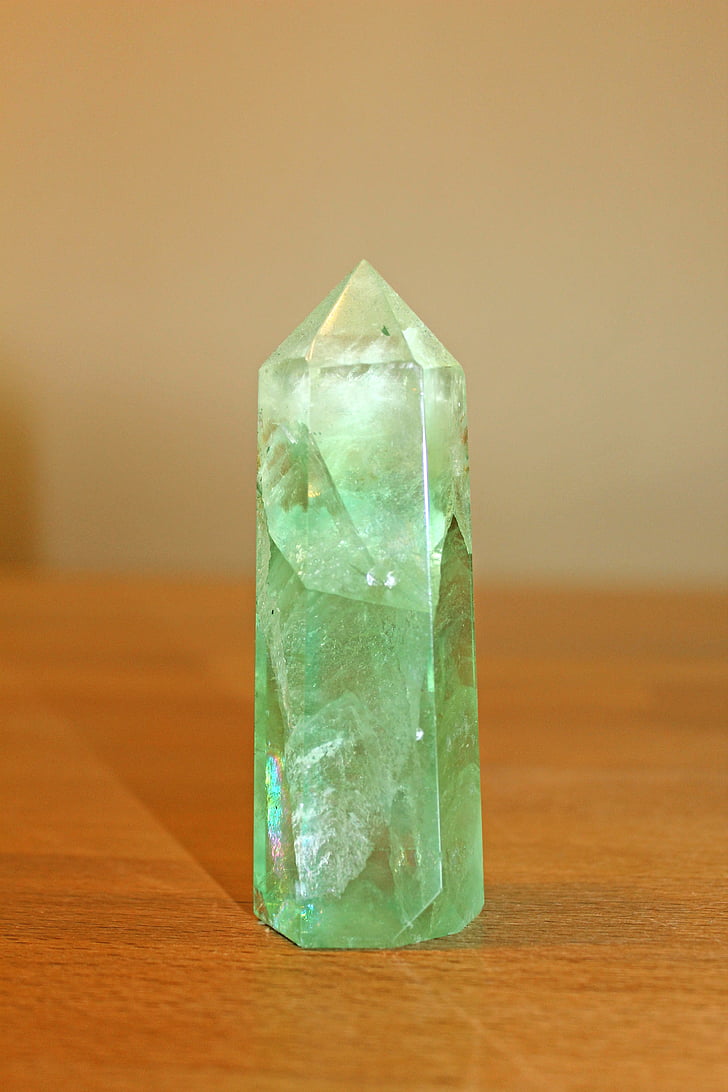 fluorit, dragulj, isceljujući kamen, kristal, svjetlucaju, zelena, veliki