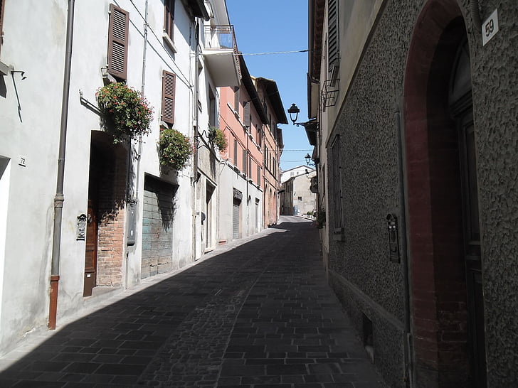 Bertinoro, historische centrum, Romagna, heuvels
