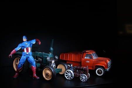 Kapitan Ameryka, Nostalgia, czerwony samochód, zabawki