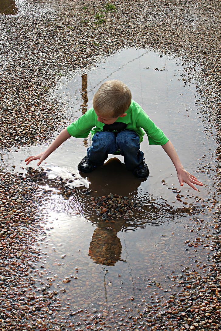 poça, reflexão, água, chuva, pedras, sujo, menino