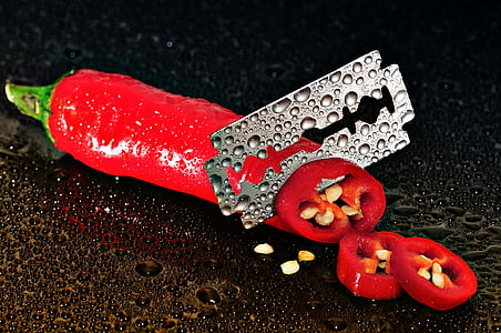 rot, Chili, in Scheiben geschnitten, Klinge, Peperoni, scharfe, Schnitt, Messer