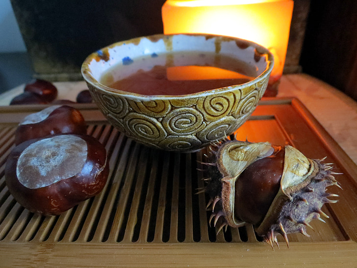Syksy, tee, kastanjat, kynttilä, valo, Kiinan bowl, heijastus