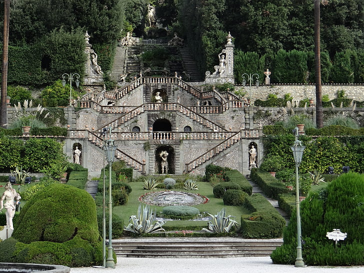 градината на Вила Нина, Тоскана, колоди, Италия, бродерия приземен етаж, стълби, Балюстради