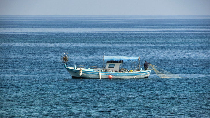 Cipro, Protaras, barca da pesca, orizzonte, mare, mezzo di trasporto marittimo, blu