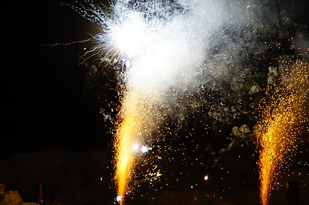 vòi hoa sen của sparks, Đài phát thanh, phun, đêm, pháo hoa, New year's day, New year's eve