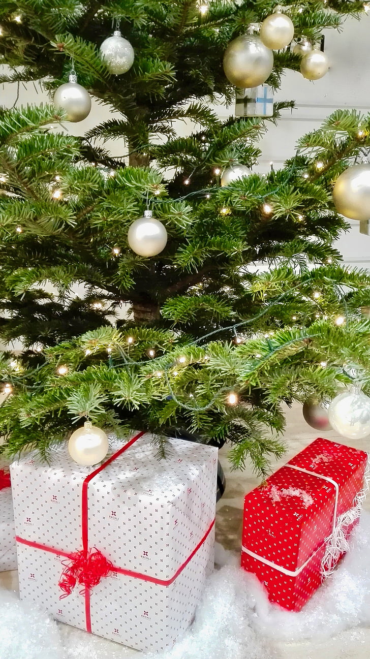 Weihnachtsbaum, Weihnachten, gemacht, Geschenke, Kugeln, Advent, Weihnachts-Dekoration