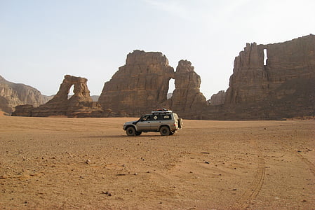 Alžírsko, Sahara, poušť, písek, 4 x 4, oblouky