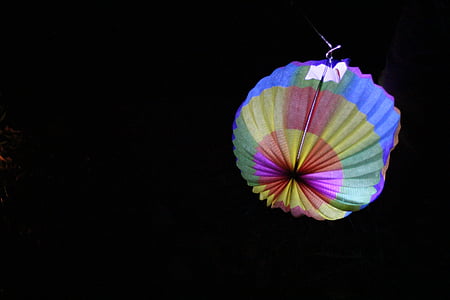 китайски фенер, фенер показва парад, цветове, Черно, синьо, жълто, розово
