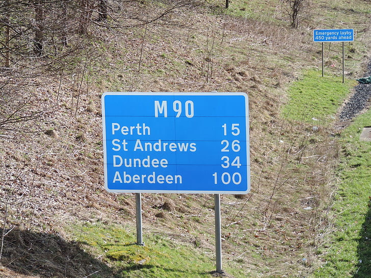M90, sinal, Astrakhan, Kinross, Perth, Perthshire, St. andrews