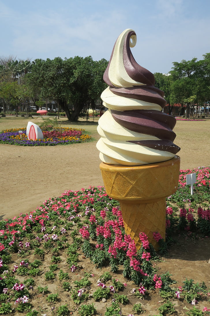 tainan ir ziedi, kas piedāvā, saldējums, duckweed farm park