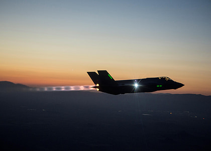 avion de chasse militaire, test, vol, f-35, Lightning ii, tombée de la nuit, soirée
