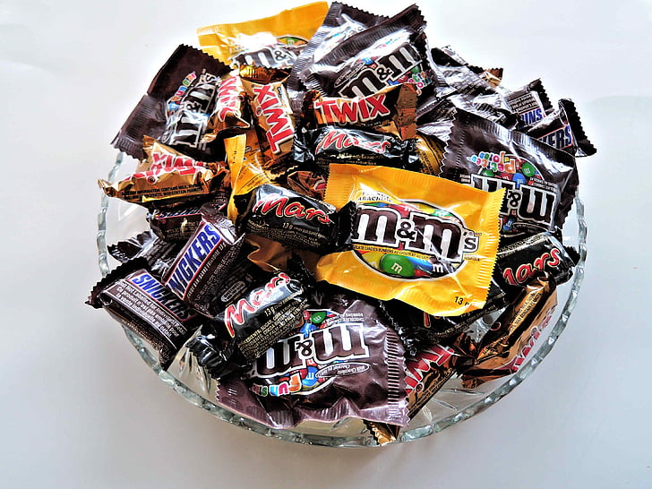 ハロウィーンのキャンディ, チョコレート, ナット, 甘い, 小さいサイズ