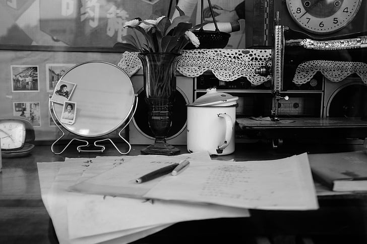 table, cup, pen, paper, mirror, old, black
