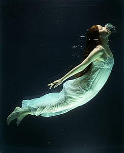 pod vodom, modni, žena, povećana, vode, spremnik, likovne umjetnosti
