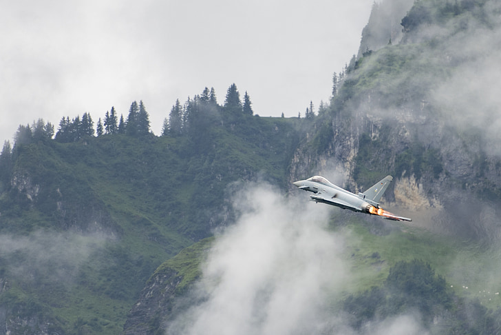Eurofighter, stíhací letoun, flugshow, Eurofighter typhoon, AirPower, Kanton glarus, mollis