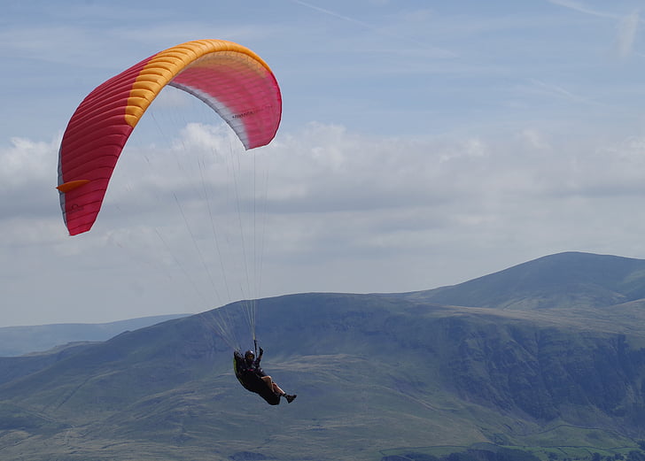 paragliding, avontuurlijke sport, zweefvliegtuig, -vliegen, Keswick, Skiddaw, leuk