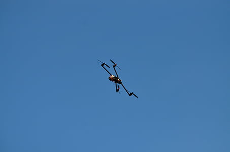 Drone, oggetto volante, warthox, fquad, flyduino, x 2208, naze32