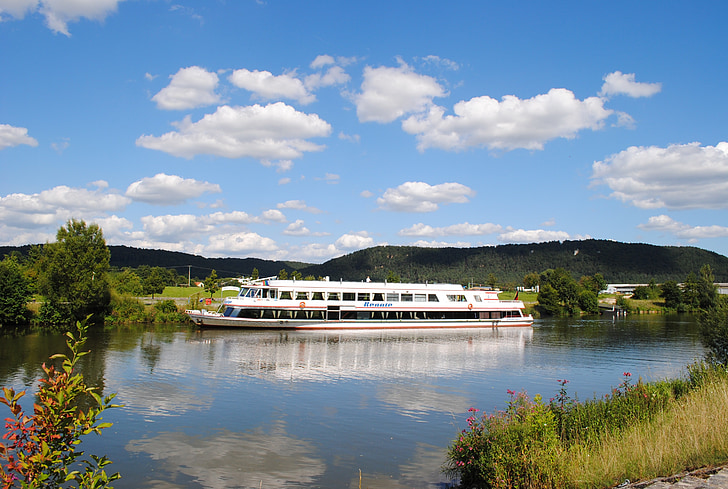 nave, cruzeiro de barco, Rio Altmühl, canal principal do Danúbio, Parque de natureza de Altmühltal, Dietfurt, griesstetten