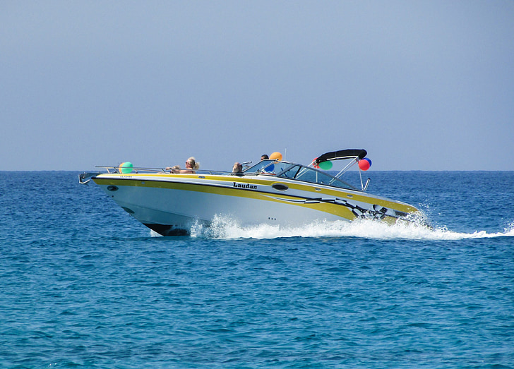 Speed-Boot, Meer, Geschwindigkeit, Spaß, Freizeit, Urlaub