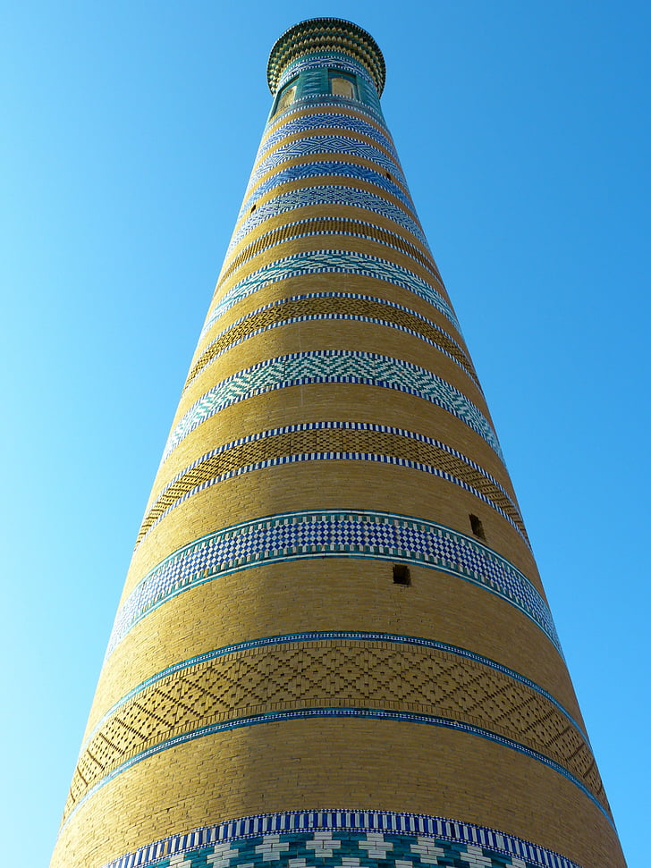 Khiva, chodja islam minaret, hög, mosaik, färgglada uzbekistan
