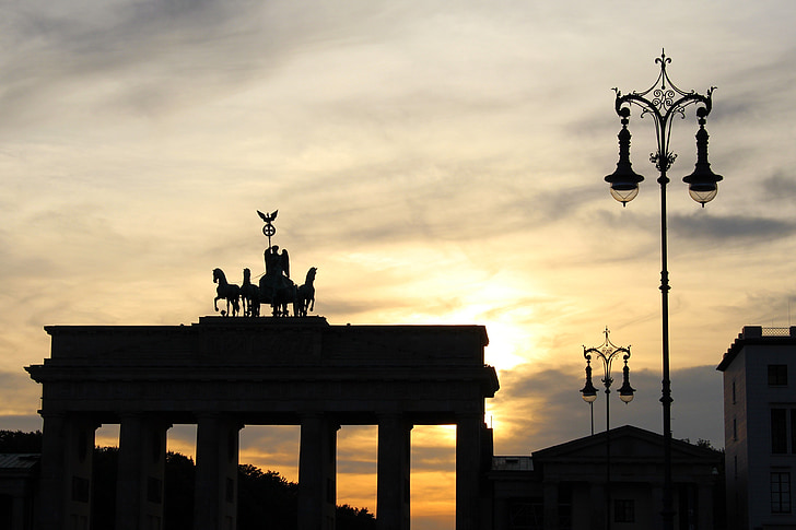 Brandenburška vrata, sončni zahod, oblaki, Berlin, Nemčija, Mrak, nebo