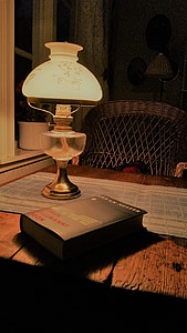 đèn dầu thô paraffin, cuốn sách, đọc, kỳ nghỉ, Torp, thư giãn