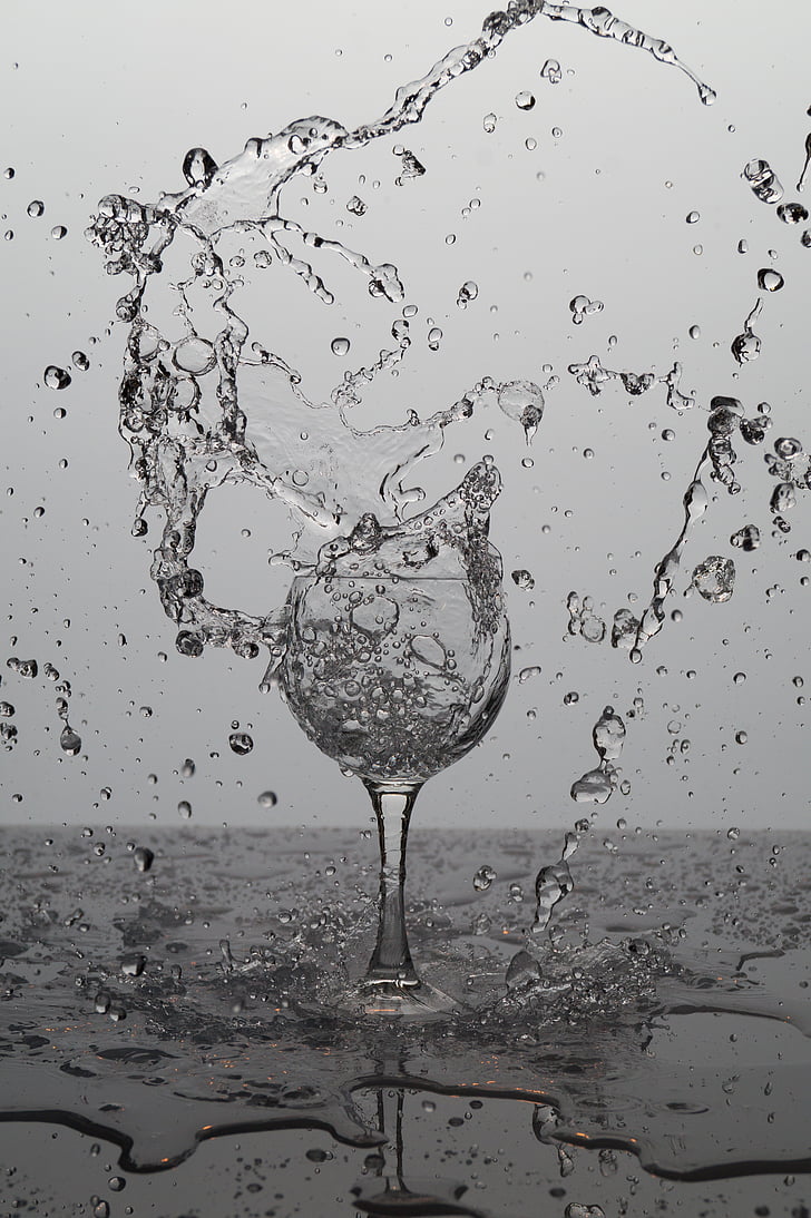 water, glass, drip, water bubbles, spray, wine glass, reflection