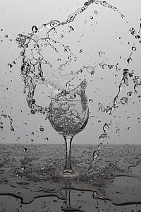 水, ガラス, ドリップ, 水の気泡, スプレー, ワイン グラス, 反射