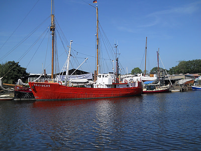 Greifswaldi Port, laeva, Port