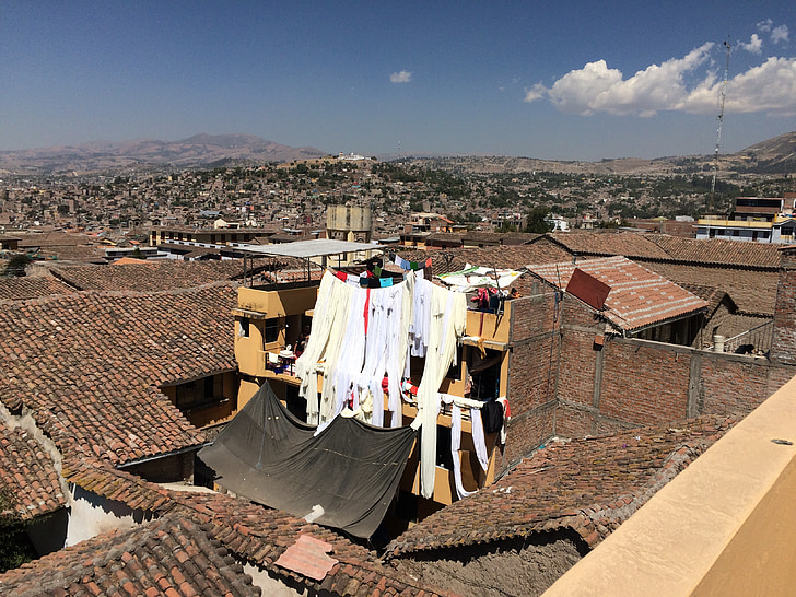Ayacucho, strehe, pralnica perila, mesto