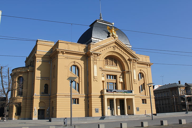 Gera, Nhà hát, kiến trúc