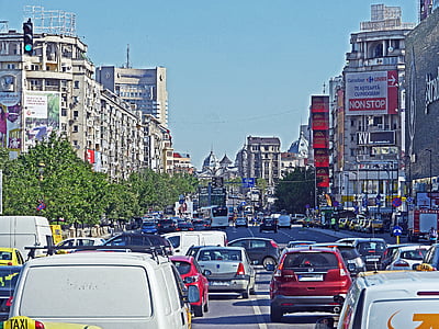 Bucharest, lưu lượng truy cập vào buổi sáng, 10 00 am, mứt, giao lộ, Cross-giao thông, tòa nhà chọc trời