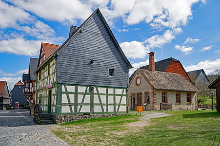 Neu-anspach, Hesse, Alemania, Parque de Hesse, casco antiguo, Fachwerkhaus, truss