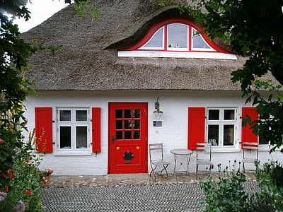 home, thatched roof, baltic sea