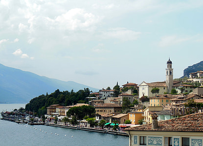 Garda, İtalya, Malcesine, Kale, uçurumlar, su, Göl