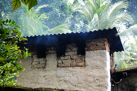 casa de pueblo antigua, chimenea, humo, fumar, chimenea de fumar, aldea, Vintage