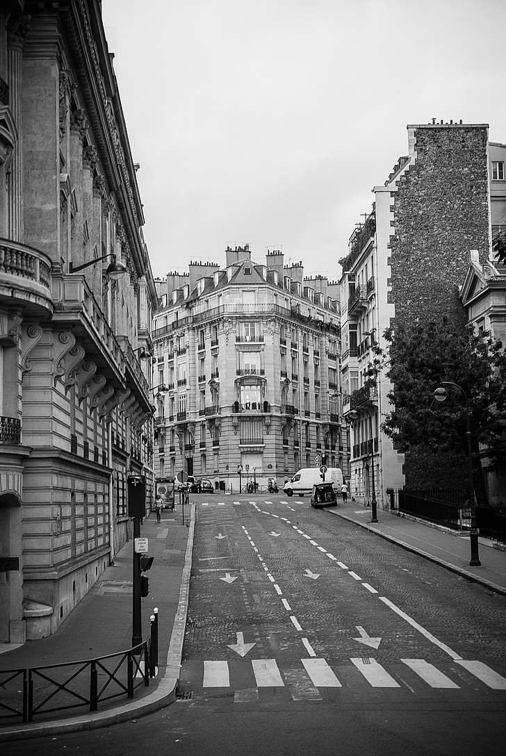 ulicah Pariza, Pariz, arhitektura, črno-belo, stavb