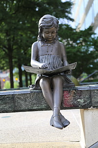 Flicka, läsning, staty, utbildning, studera, unga, lärande