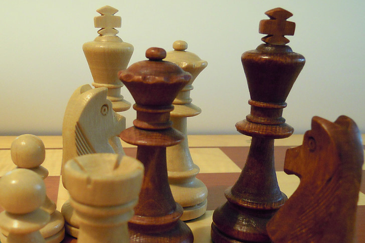 chess, chess pieces, king, lady, chess board, strategy game, strategy