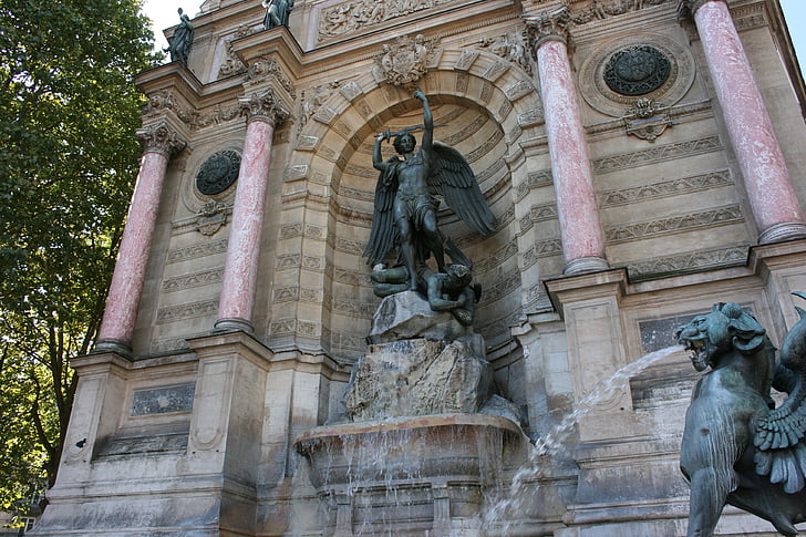 фонтан Сен Мишел, източник, Париж