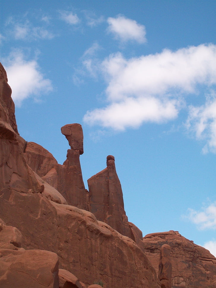 Moab, Parque Nacional Arches, formación rocosa, paisaje, cima de la montaña, naturaleza