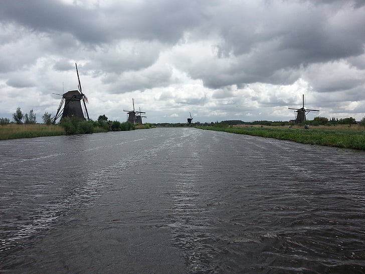 moulins à vent, rivière, bord de l’eau, Holland, Pays-Bas, Kinderdijk, humeur de la météo