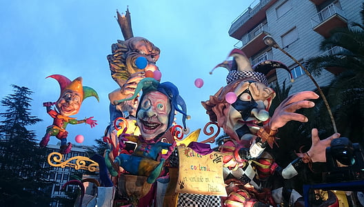 Carnaval, desfile, alegoria, papel machê, carroça
