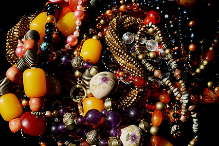 beads, bead necklaces, multi-colored, amber, amethyst, glass beads, red