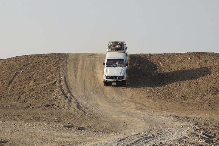 Jeep, desierto, cuesta abajo, arena, Egipto, aventura, safari por el desierto